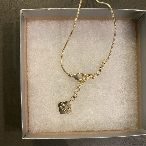 Kendra Scott Mara gold necklace in platinum drusy - Picture 3 of 4